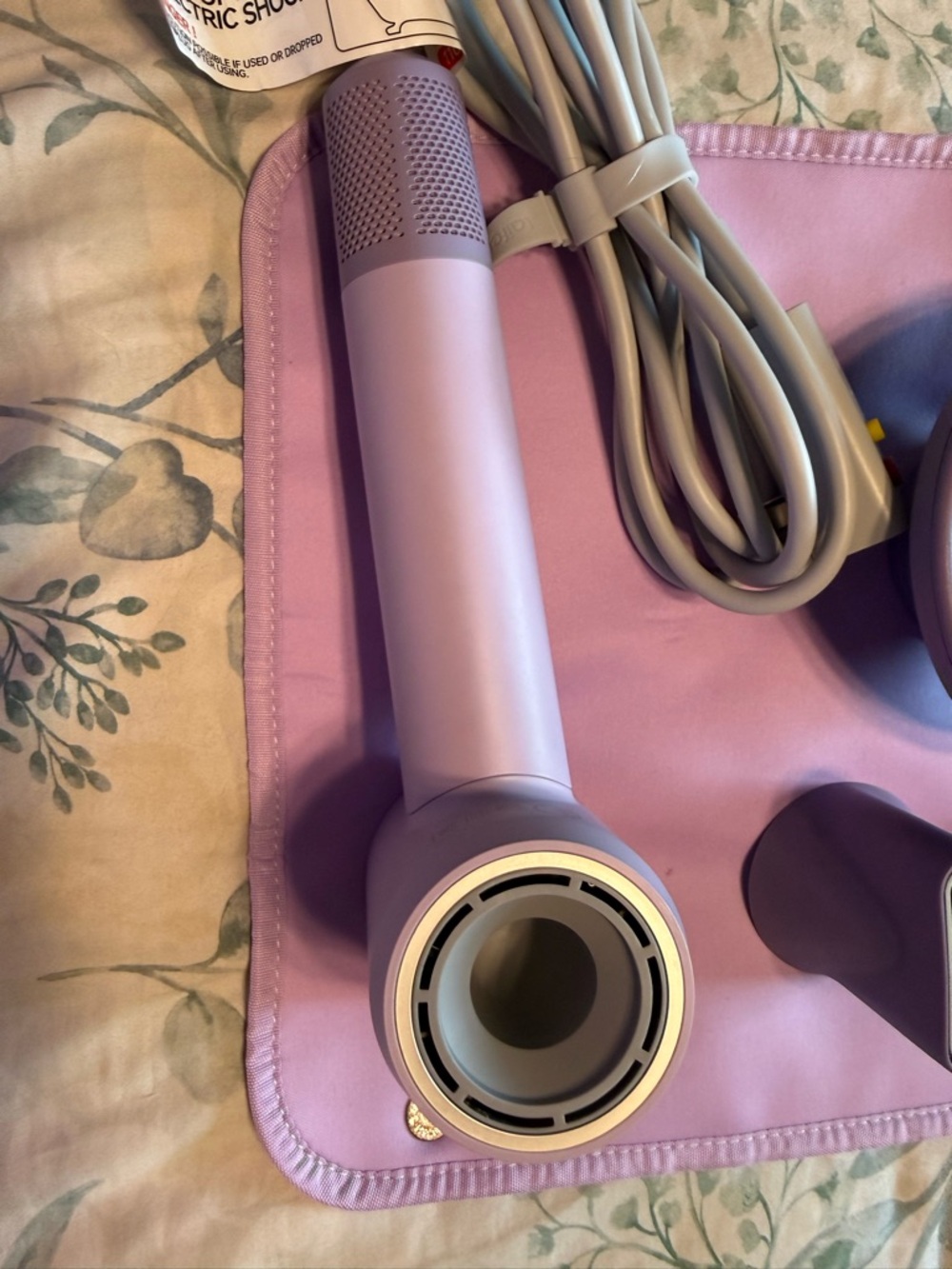 Portable Lavender Hair Dryer with Diffuser & Styling Nozzles - Picture 3 of 3